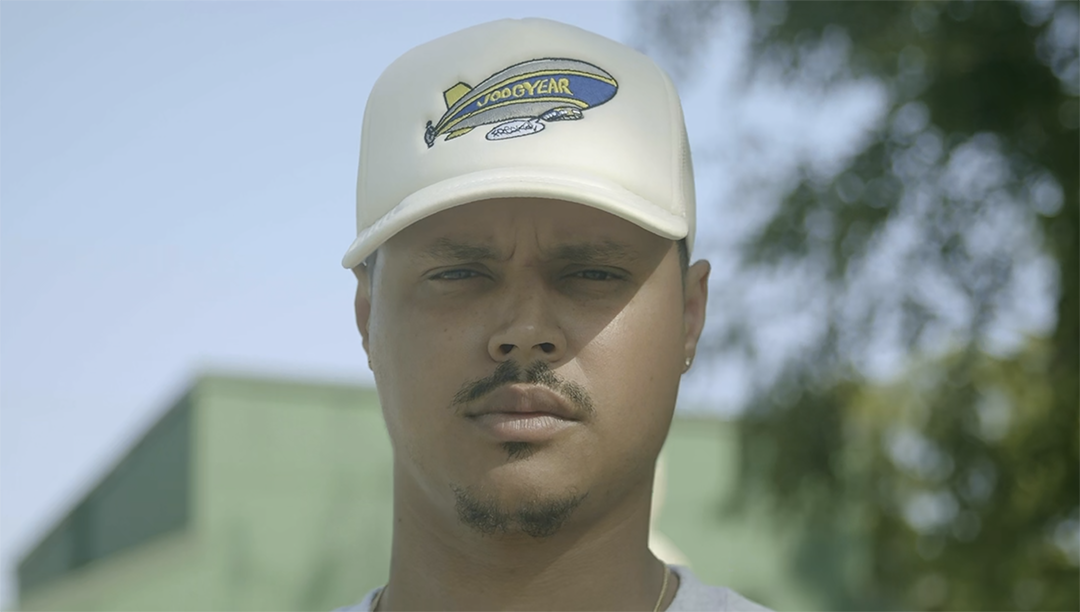 JOOGS INTL JOOGYEAR BLIMP TRUCKER - BONE - LIFESTYLE SHOT