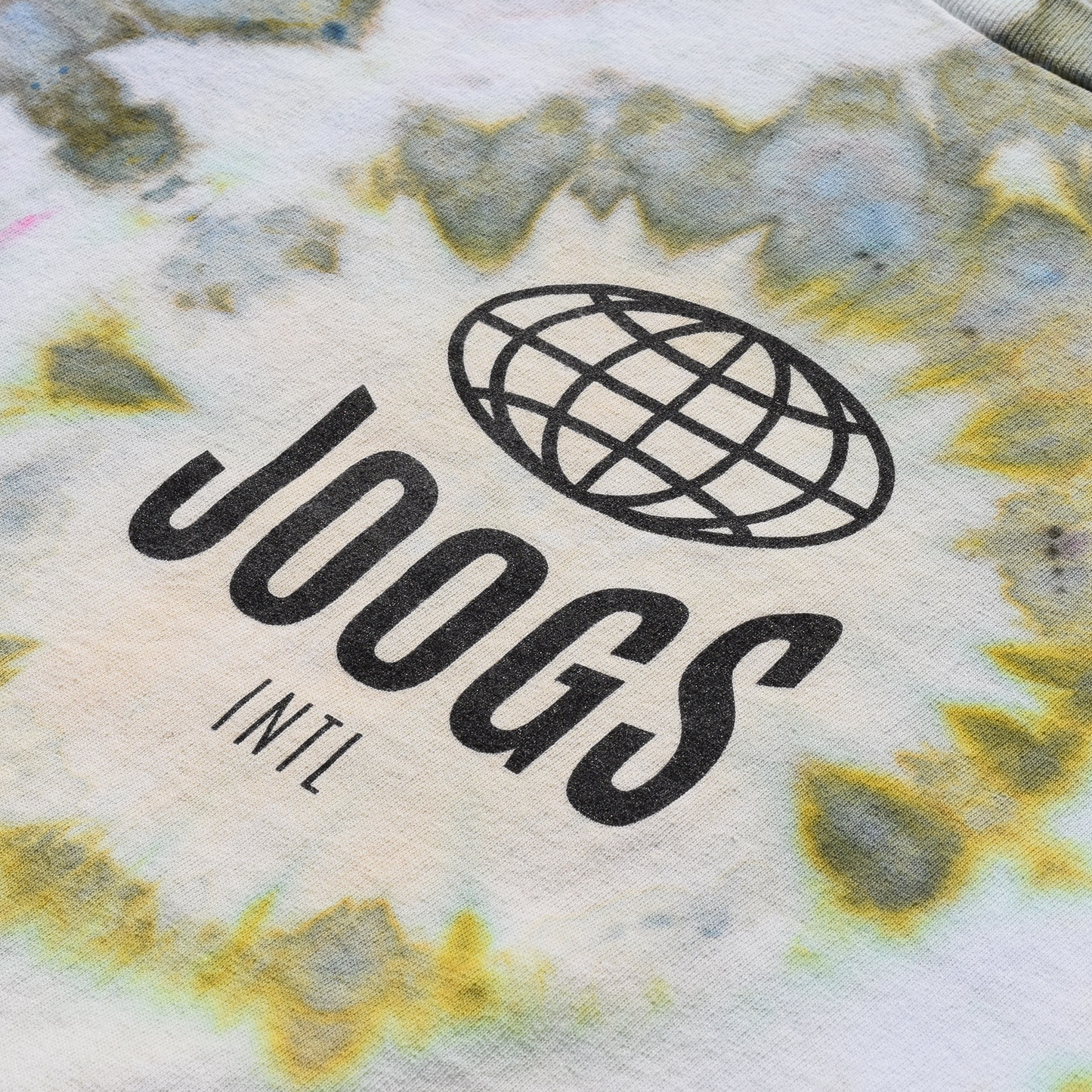JOOGS INTL TIE DYE 3 TEE - DETAIL